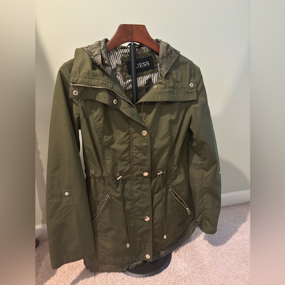 GUESS Women’s Small Olive Green Utility Anorak Jacket –‎ Like New